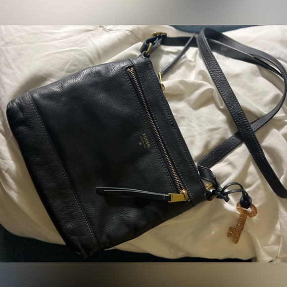 Fossil - Black Leather - Crossbody - Matching Wallet - Picture 6 of 16
